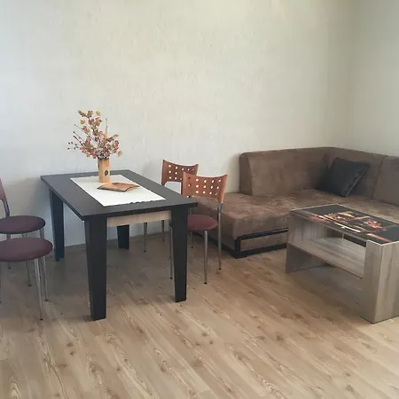 Guest Neli זלאטוגרד