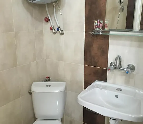 Guest Neli בית הארחה